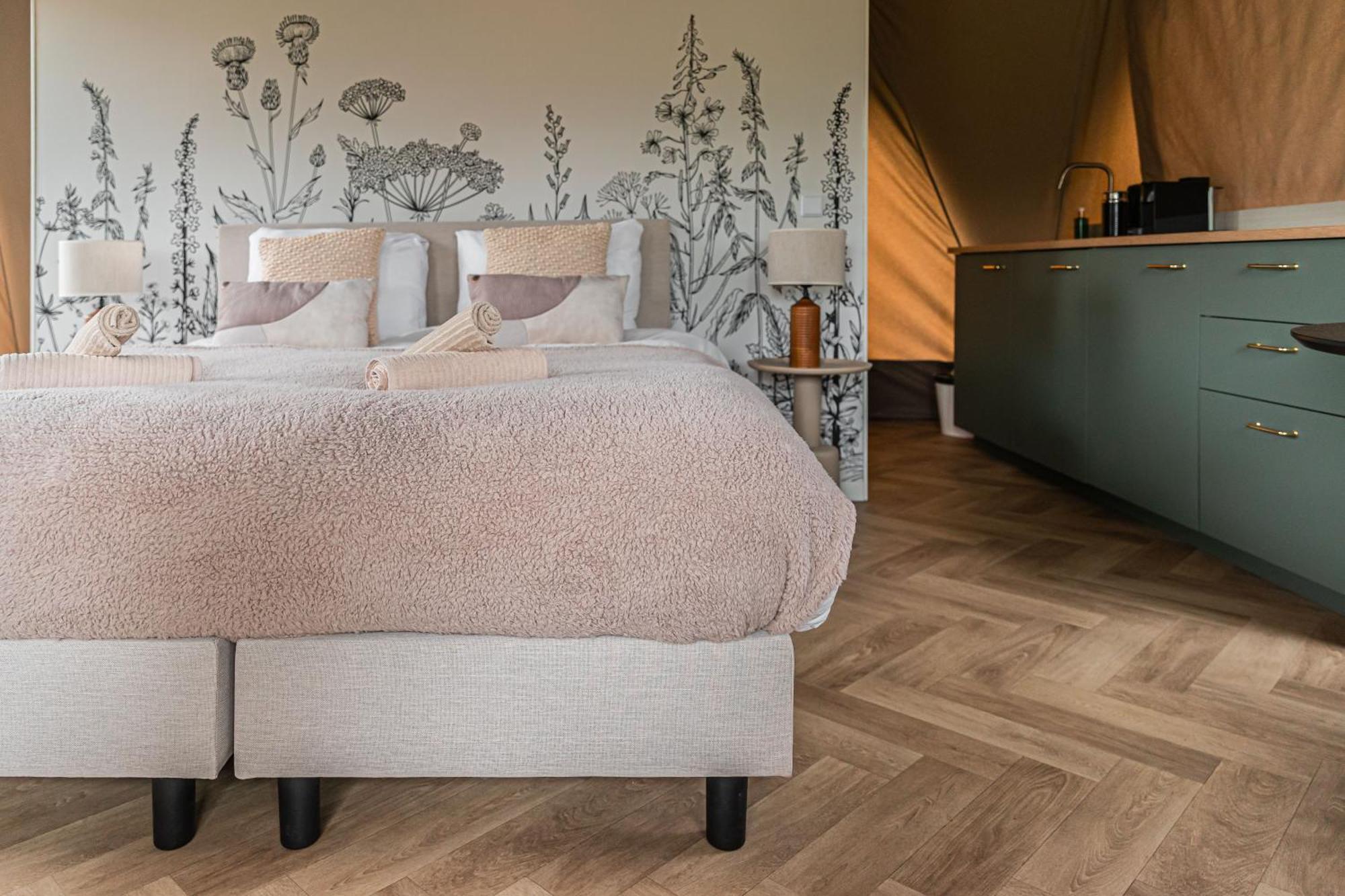 Luxe Glamping Dahlia Meerssen